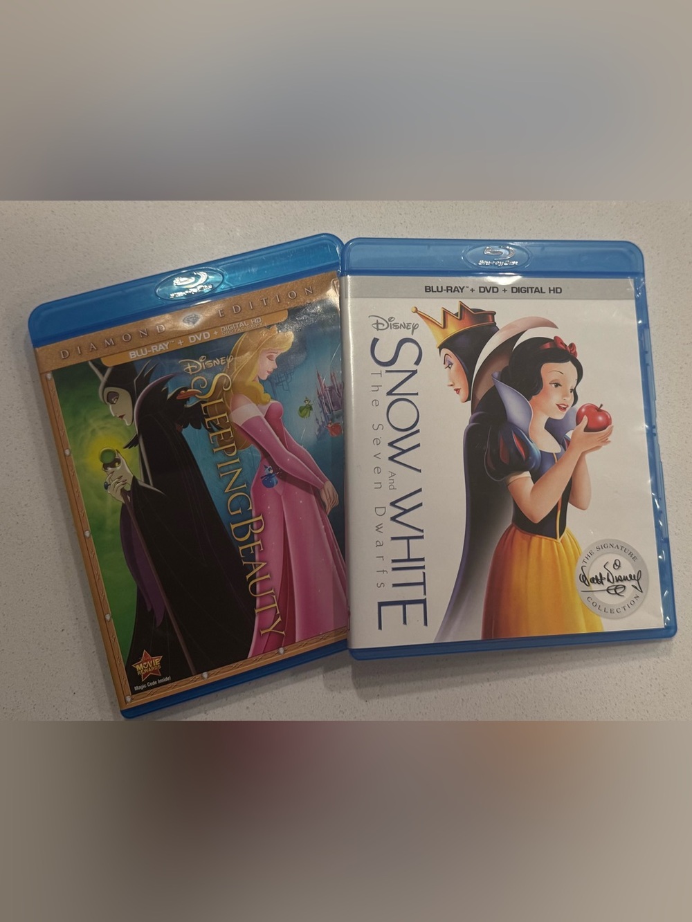 Disney Sleeping Beauty (Diamond Edition) & Snow White Blu-ray Combo